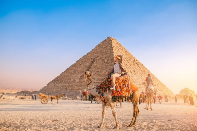 صرف الدفعات المتبقية من صندوق إعانات الطوارئ للعاملين بالسياحية صرف الدفعات المتبقية من صندوق إعانات الطوارئ للعاملين بالسياحية