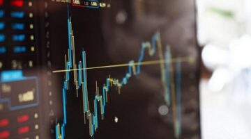 صناديق الأسهم العالمية تشهد تدفقات إيجابية وسط تهدئة المخاوف التجارية