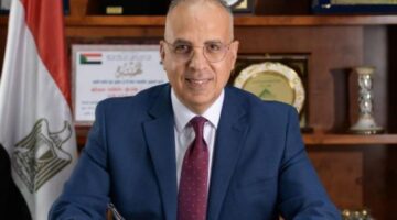 صور .. "الري": تنفيذ أعمال نزع حشائش بأطوال 26 ألف كيلو متر