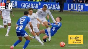 صور تدخل كيليان مبابي على لاعب الافيس