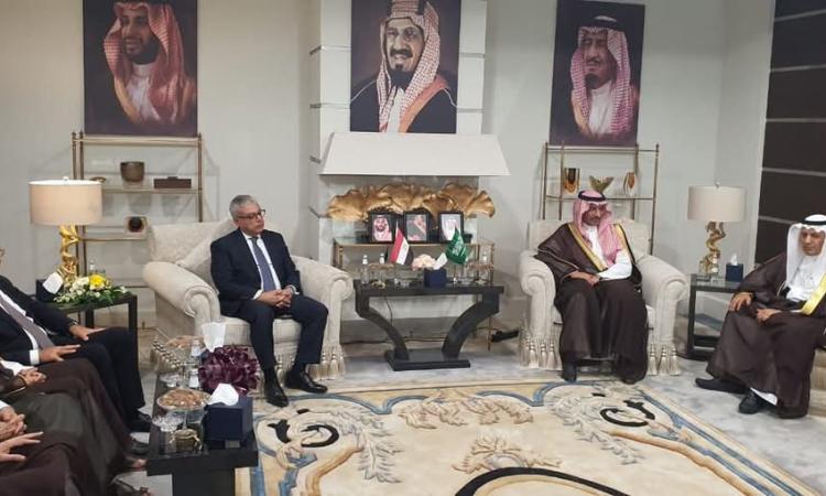 صور..السفير المصري في الرياض يشارك في الملتقى الصناعي المصري السعودي صور..السفير المصري في الرياض يشارك في الملتقى الصناعي المصري السعودي