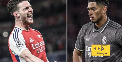 صورة.. مشجع ألافيس يرفع قميص ارسنال في مواجهة ريال مدريد صورة.. مشجع ألافيس يرفع قميص ارسنال في مواجهة ريال مدريد