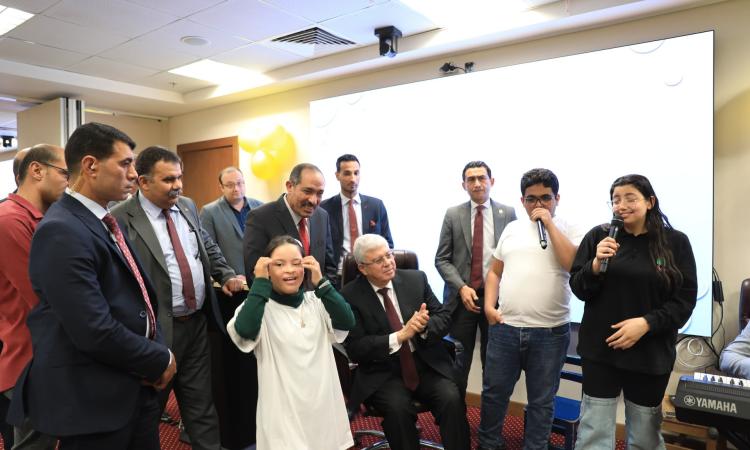 صور..وزير التعليم العالي يوجه بالاستمرار في تطوير أداء المعاهد العليا صور..وزير التعليم العالي يوجه بالاستمرار في تطوير أداء المعاهد العليا