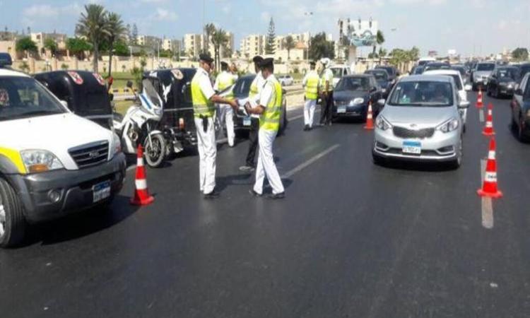 ضبط 47 ألفا و305 مخالفات متنوعة لتحقيق الانضباط المروري خلال 24 ساعة ضبط 47 ألفا و305 مخالفات متنوعة لتحقيق الانضباط المروري خلال 24 ساعة