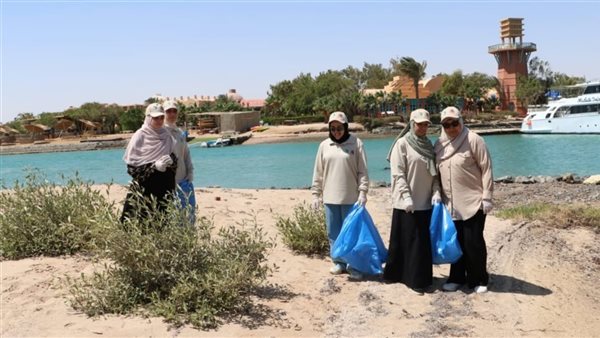 ضمن احتفالية يوم الأرض.. إزالة طن مخلفات خلال حملة نظافة بمنطقة المانجروف بالجونة| صور ضمن احتفالية يوم الأرض.. إزالة طن مخلفات خلال حملة نظافة بمنطقة المانجروف بالجونة| صور