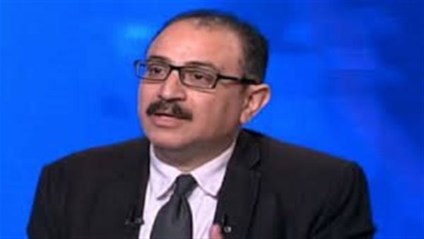 طارق فهمي: مقترح عودة الألقاب "طوبة" في المياه الراكدة طارق فهمي: مقترح عودة الألقاب "طوبة" في المياه الراكدة