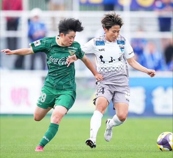 طوكيو يزيح أوراوا من صدارة الدوري الياباني للسيدات طوكيو يزيح أوراوا من صدارة الدوري الياباني للسيدات