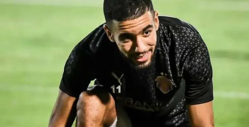 عاجل.. إصابة خطيرة لـ أحمد قندوسي.. وبكاء اللاعبين بعد نقله في سيارة الإسعاف عاجل.. إصابة خطيرة لـ أحمد قندوسي.. وبكاء اللاعبين بعد نقله في سيارة الإسعاف