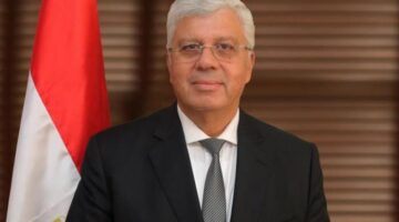 عاشور يغادر إلى الكويت للمشاركة في قمة كيو إس ومؤتمر اتحاد الجامعات العربية