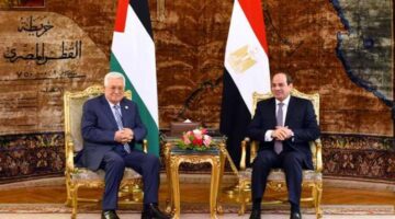 عباس يشيد بتأكيد الرئيس السيسي وقوف مصر سدا أمام تصفية القضية الفلسطيني