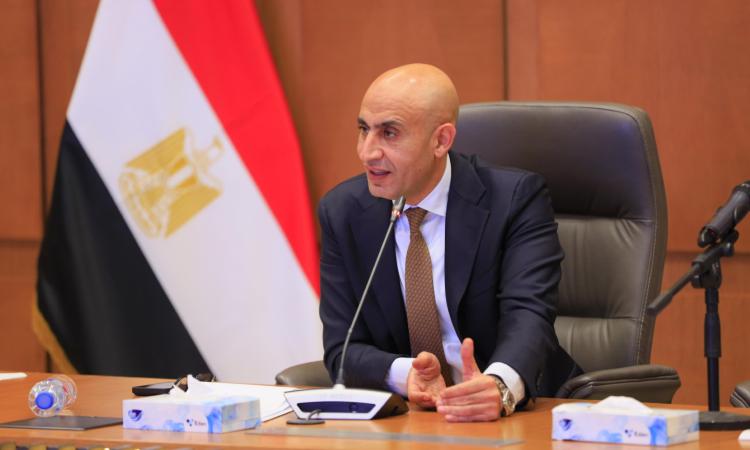 عبد اللطيف ينعى مدير إدارة الباجور مؤكدا أن الفقيد كان رمزا ومثالا للالتزام عبد اللطيف ينعى مدير إدارة الباجور مؤكدا أن الفقيد كان رمزا ومثالا للالتزام
