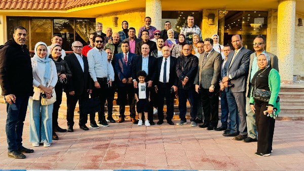 عبد المحسن سلامة خلال جولته بالإسماعيلية: زيادة البدل وبناء مستشفى أهم أولوياتي عبد المحسن سلامة خلال جولته بالإسماعيلية: زيادة البدل وبناء مستشفى أهم أولوياتي