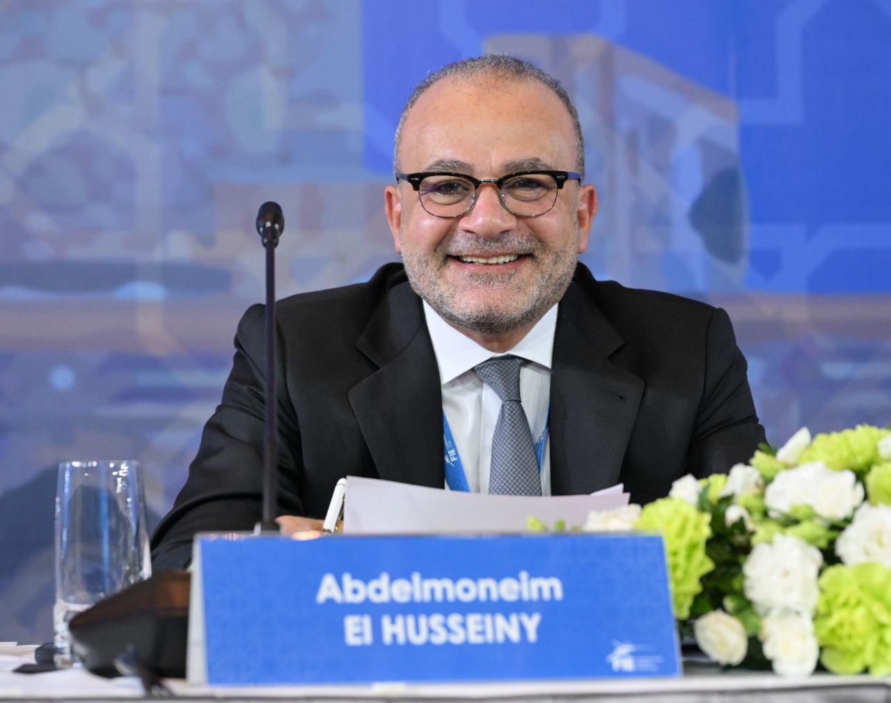 عبد المنعم الحسيني رئيساً للاتحاد الدولي للسلاح في انجاز تاريخي للرياضة المصرية عبد المنعم الحسيني رئيساً للاتحاد الدولي للسلاح في انجاز تاريخي للرياضة المصرية
