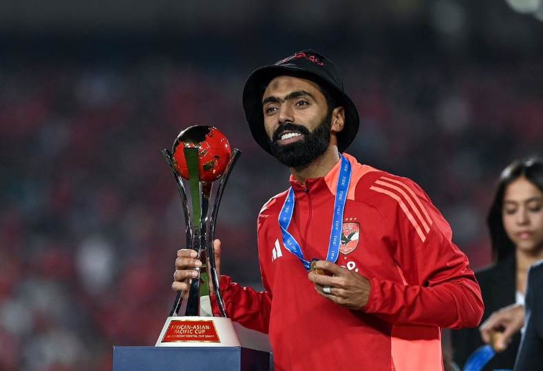 على رأسهم الشحات.. “فيفا” يسلط الضوء على إنجازات لاعبي الأهلي قبل المونديال على رأسهم الشحات.. “فيفا” يسلط الضوء على إنجازات لاعبي الأهلي قبل المونديال
