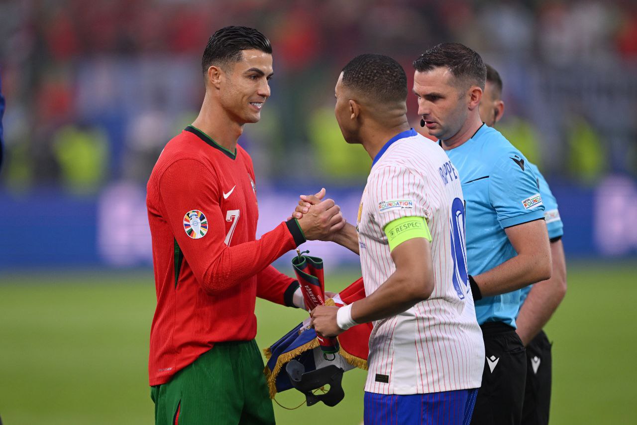 على غرار رونالدو.. كيليان مبابي يتبع نظامًا تدريبًا صارمًا على غرار رونالدو.. كيليان مبابي يتبع نظامًا تدريبًا صارمًا