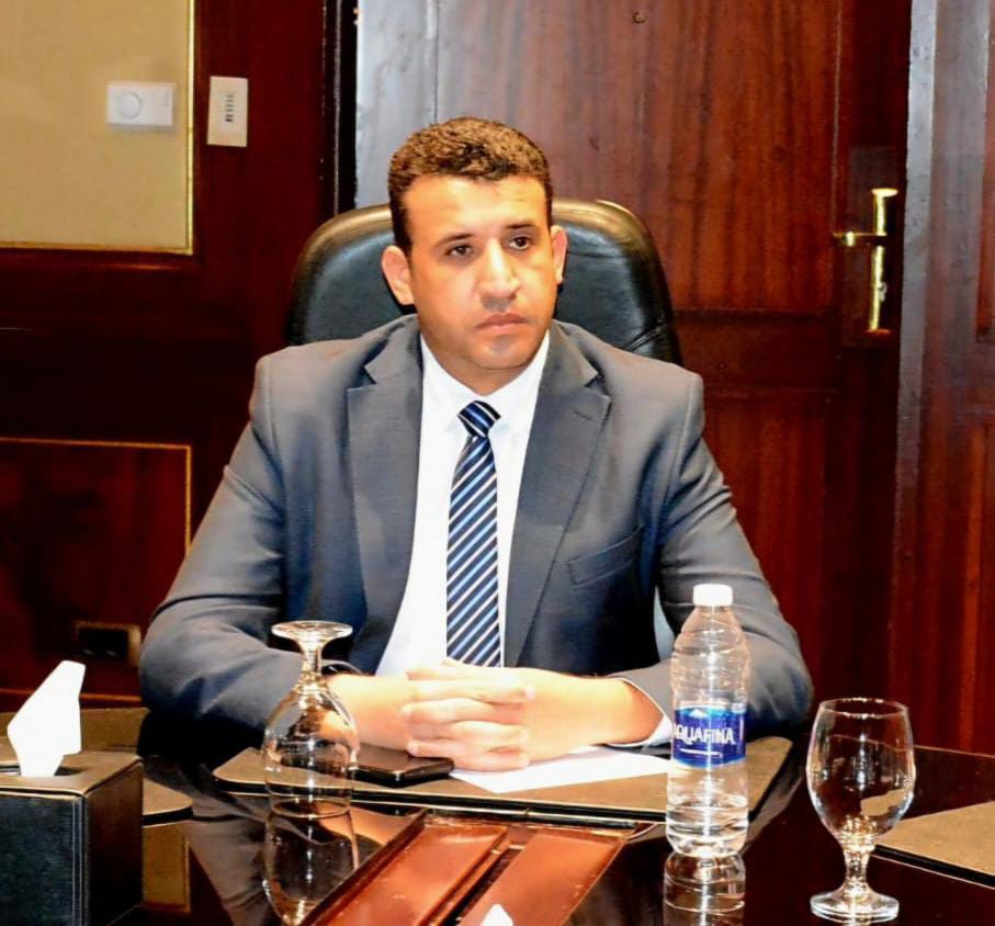 عمرو فتوح يطالب بآلية واضحة لتطبيق توجيهات الرئيس السيسى حول الضريبة الموحدة عمرو فتوح يطالب بآلية واضحة لتطبيق توجيهات الرئيس السيسى حول الضريبة الموحدة