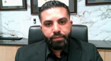 دافع عن طالب مؤيد لفلسطين.. تفاصيل وأسباب اعتقال محامي لبناني من مطار ديترويت بالولايات المتحدة