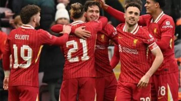 غموض في مستقبل لاعب ليفربول بعد تجديد عقد محمد صلاح