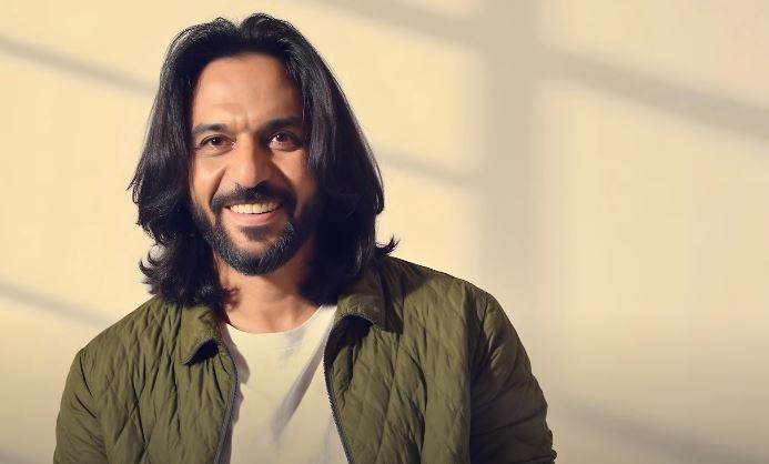 بهاء سلطان يطلق أحدث أعماله الغنائية رسيني