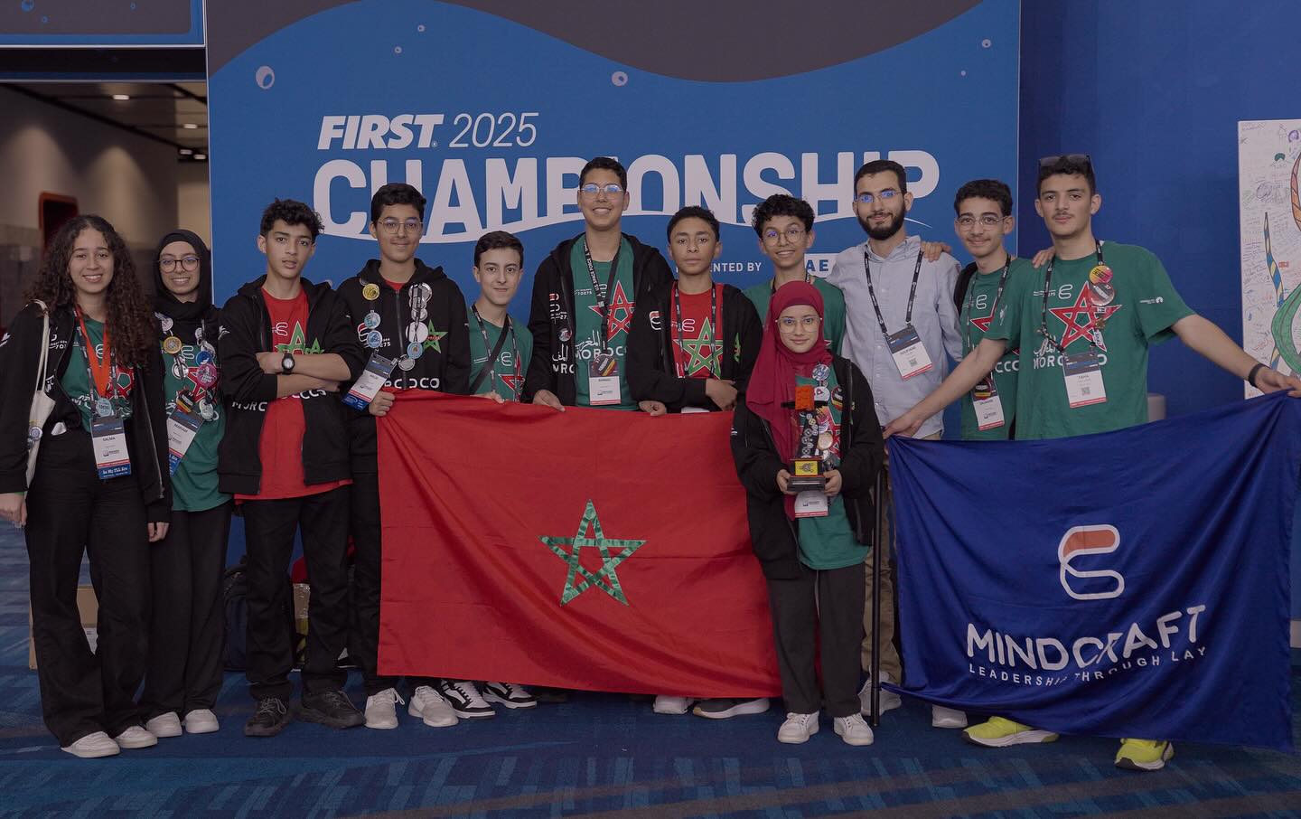فريق مغربي يفوز بجائزة Peer Award في بطولة الروبوتات الأمريكية فريق مغربي يفوز بجائزة Peer Award في بطولة الروبوتات الأمريكية
