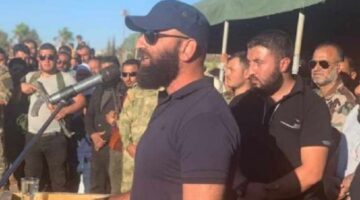 فصيل مسلح بارز في جنوب سوريا يحل نفسه ويعلن وضع أسلحته في تصرف وزارة الدفاع 