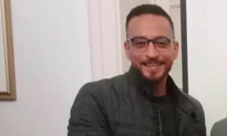 فنان تشكيلي يصمم تمثالا للجندي المقاتل احتفاء بذكرى تحرير سيناء فنان تشكيلي يصمم تمثالا للجندي المقاتل احتفاء بذكرى تحرير سيناء