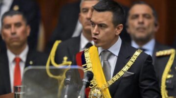 فوز رئيس الإكوادور في جولة الإعادة للانتخابات الرئاسية