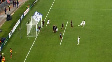 في الوقت القاتل.. الفار يلغي هدفًا جديدًا لـ بيراميدز أمام أورلاندو (فيديو)