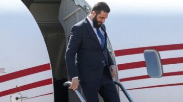 في ثاني زيارة لدولة خليجية منذ توليه الرئاسة.. الرئيس السوري المؤقت يتوجه إلى دولة الإمارات لبحث “قضايا” مشتركة