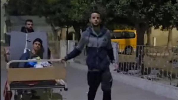 في فجر أحد الشعانين غزة تبحث عن من "يخلصها" في فجر أحد الشعانين غزة تبحث عن من "يخلصها"