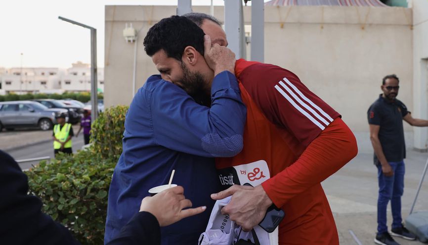 فيديو.. تجديد عقود ثلاثي الأهلي والعش فيديو.. تجديد عقود ثلاثي الأهلي والعش
