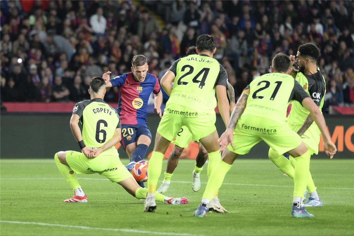 فيديو| داني أولمو يسجل هدف برشلونة الأول أمام ريال مايوركا فيديو| داني أولمو يسجل هدف برشلونة الأول أمام ريال مايوركا