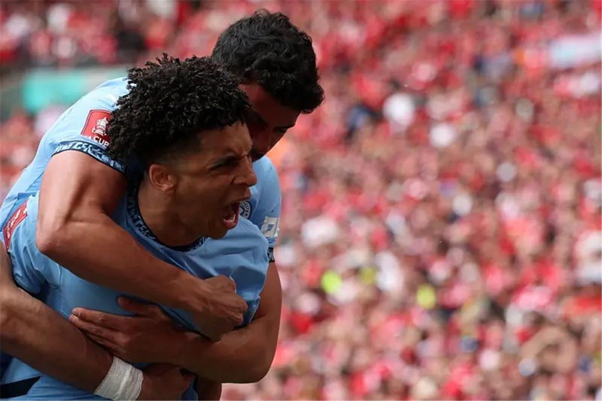 فيديو | ريكو لويس يسجل هدف مانشستر سيتي الأول أمام نوتينجهام فورست فيديو | ريكو لويس يسجل هدف مانشستر سيتي الأول أمام نوتينجهام فورست