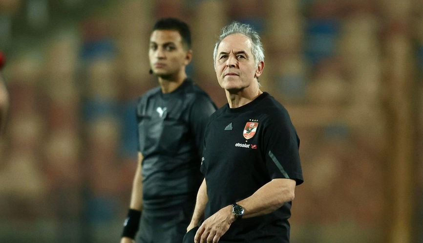 فيديو.. مفاجأت قائمة الاهلى والغيابات أمام صن داونز فيديو.. مفاجأت قائمة الاهلى والغيابات أمام صن داونز