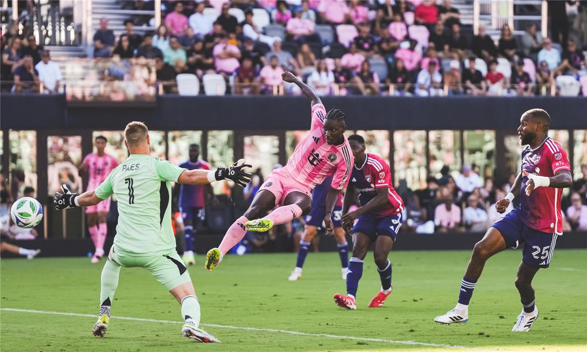 فيديو | منافس الأهلي.. إنتر ميامي يسقط للمرة الأولى في الدوري الأمريكي فيديو | منافس الأهلي.. إنتر ميامي يسقط للمرة الأولى في الدوري الأمريكي