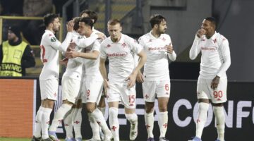 فيورنتينا يضع قدما في نصف نهائي دوري المؤتمر