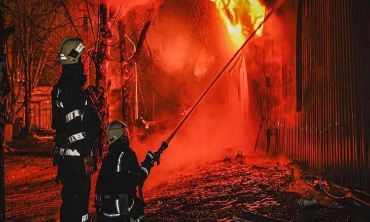قتيلان وعشرات الجرحى في ضربات روسية على خاركيف وسومي في أوكرانيا قتيلان وعشرات الجرحى في ضربات روسية على خاركيف وسومي في أوكرانيا