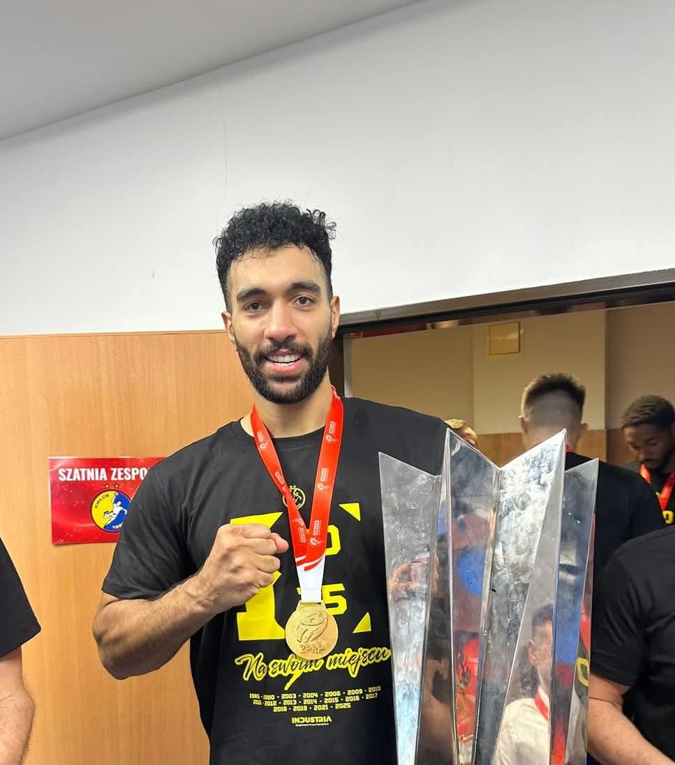 قداح يتألق وكيلسي يتوج بكأس بولندا لكرة اليد على حساب فيسلا بلوك قداح يتألق وكيلسي يتوج بكأس بولندا لكرة اليد على حساب فيسلا بلوك