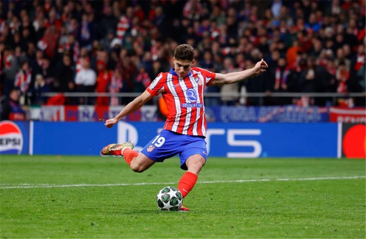 قرار مفاجئ من يويفا بعد الجدل بشأن ركلة جزاء جوليان ألفاريز أمام ريال مدريد قرار مفاجئ من يويفا بعد الجدل بشأن ركلة جزاء جوليان ألفاريز أمام ريال مدريد