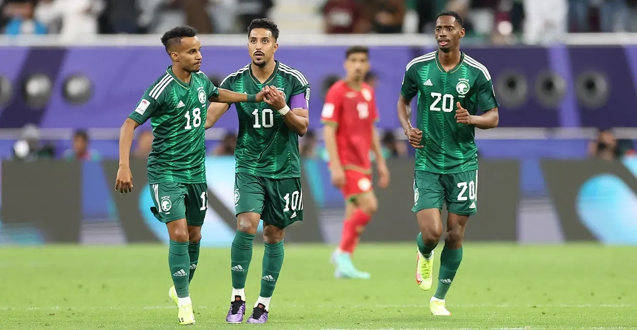 التشكيلة الرسمية للمنتخب السعودي لمباراتَي البحرين وأستراليا في تصفيات كأس العالم 2026 آسيا التشكيلة الرسمية للمنتخب السعودي لمباراتَي البحرين وأستراليا في تصفيات كأس العالم 2026 آسيا