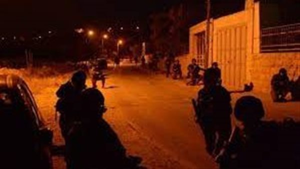 إصابات بالاختناق في صفوف الفلسطينيين خلال اقتحام الاحتلال لبلدة بيت فجار