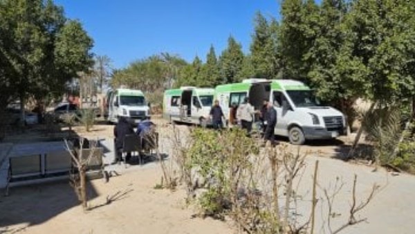 قوافل طبية مجانية اليوم لعلاج أطفال قرى باريس بالوادى الجديد قوافل طبية مجانية اليوم لعلاج أطفال قرى باريس بالوادى الجديد