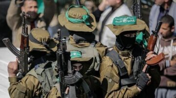 قيادي بحركة “حماس”: مستعدون لإطلاق كافة الرهائن الإسرائيليين في مقابل وقف إطلاق النار والانسحاب الإسرائيلي من غزة