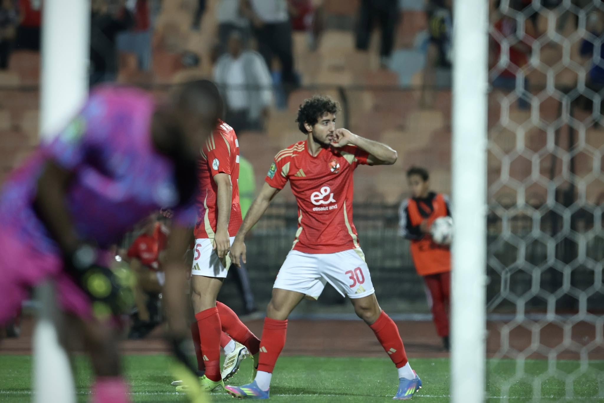 كاف يمنح الأهلي وأندية إفريقيا مكافأة مالية بعد المشاركة في كأس العالم للأندية كاف يمنح الأهلي وأندية إفريقيا مكافأة مالية بعد المشاركة في كأس العالم للأندية