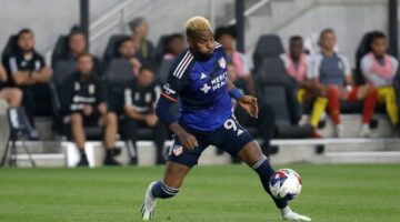 كان في صراع مع الزمالك..وفاة بوبيندزا في ظروف غامضة