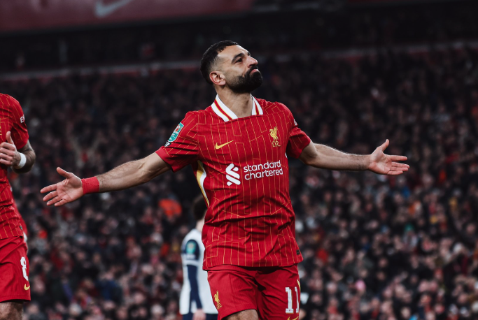كم يتقاضى محمد صلاح في عقده الجديد مع ليفربول؟ كم يتقاضى محمد صلاح في عقده الجديد مع ليفربول؟