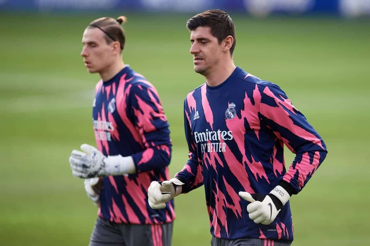 كورتوا أم لونين.. من يحرس مرمى ريال مدريد في نهائي كأس الملك ضد برشلونة؟ كورتوا أم لونين.. من يحرس مرمى ريال مدريد في نهائي كأس الملك ضد برشلونة؟