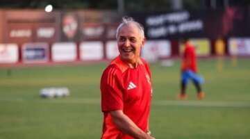 كولر يتلقى عرضا سعوديا بعد رحيله عن تدريب الأهلي (خاص)