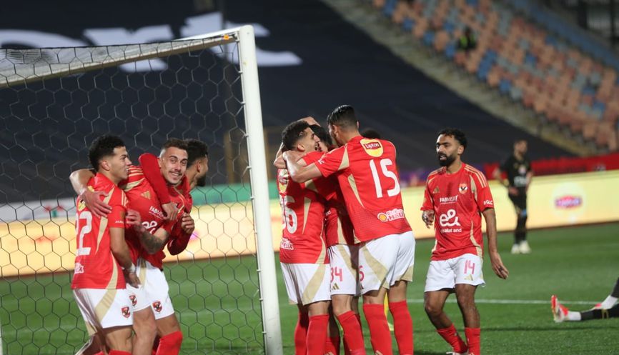 كولر يحسم مهاجم الأهلي أمام صن داونز كولر يحسم مهاجم الأهلي أمام صن داونز