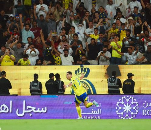 كيال يتغنى برونالدو: يلعب وكأنه 30 عامًا كيال يتغنى برونالدو: يلعب وكأنه 30 عامًا